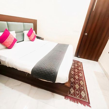 Hotel Shiva International Near By Igi Airport New Delhi Buitenkant foto