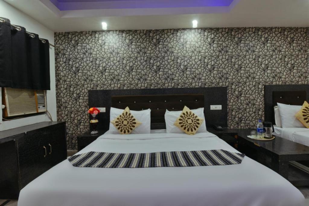 Hotel Shiva International Near By Igi Airport New Delhi Buitenkant foto