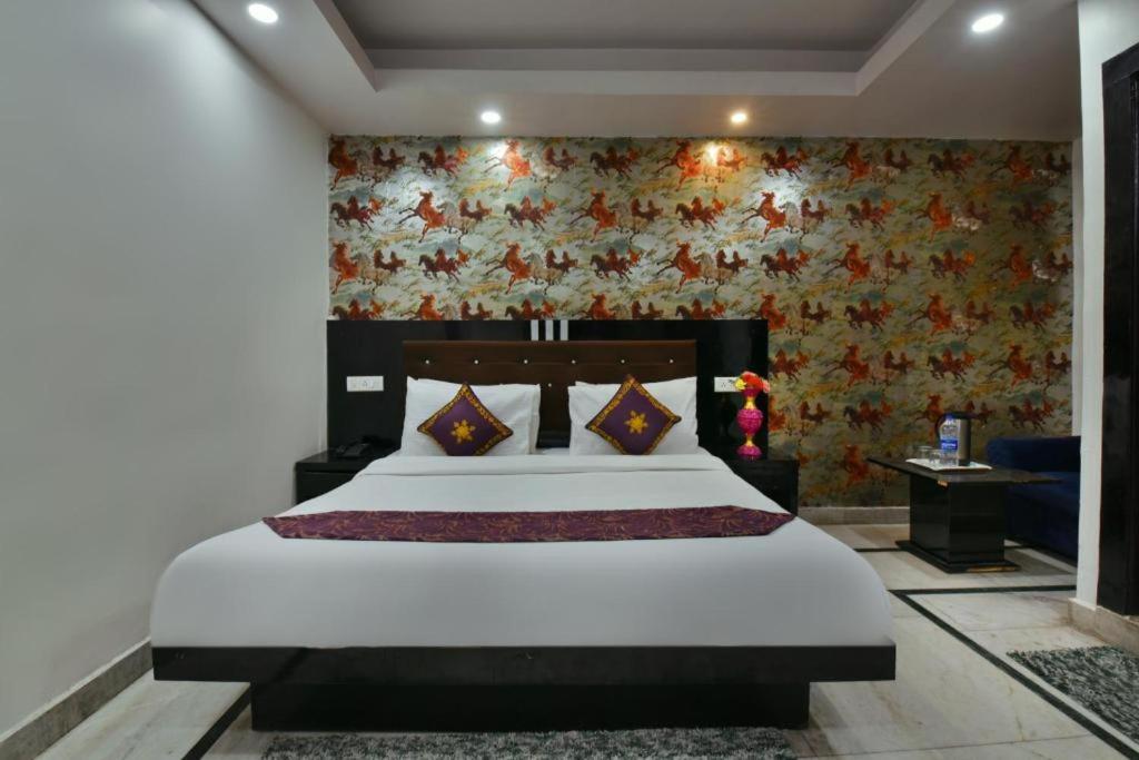 Hotel Shiva International Near By Igi Airport New Delhi Buitenkant foto
