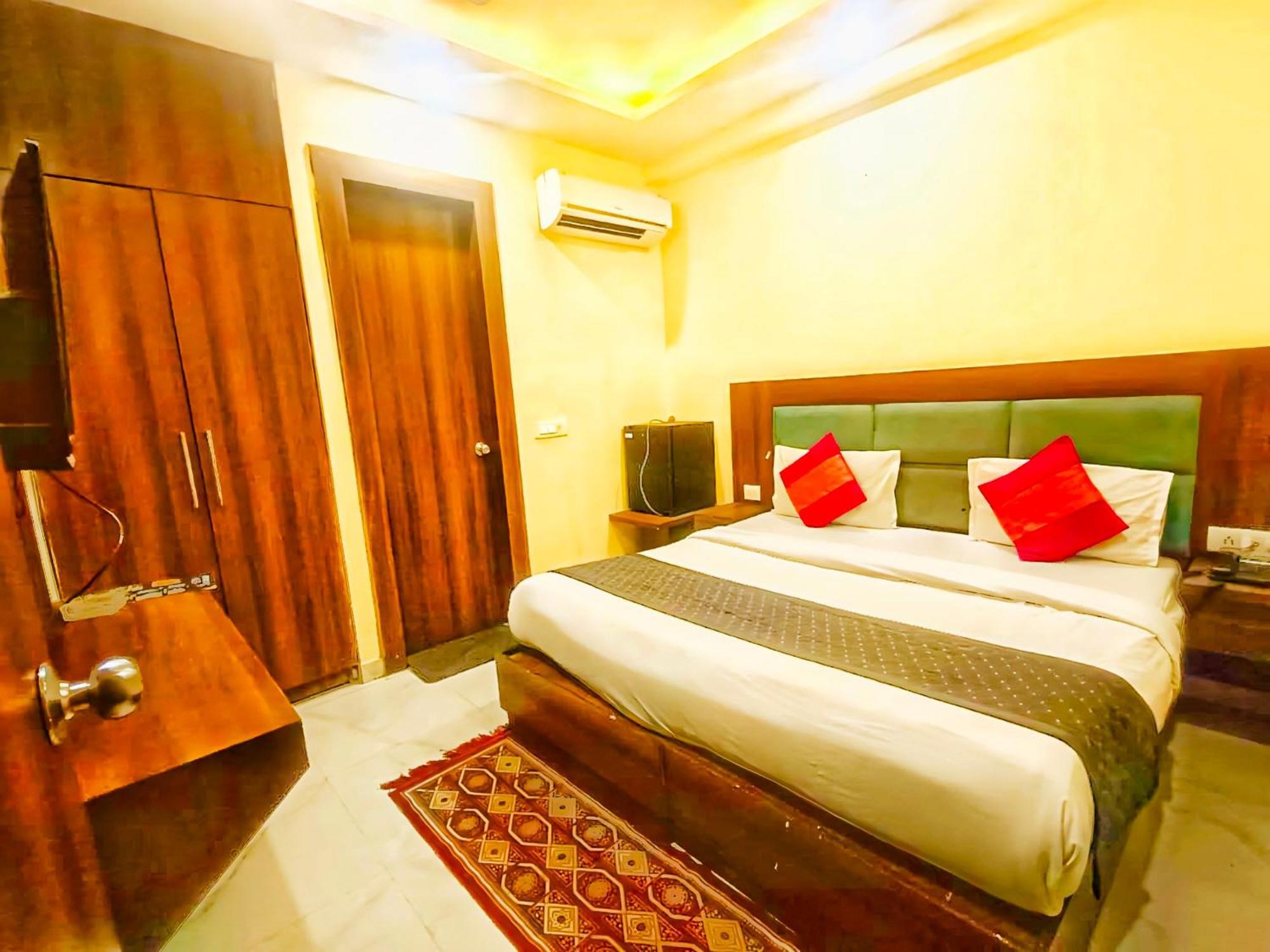 Hotel Shiva International Near By Igi Airport New Delhi Buitenkant foto