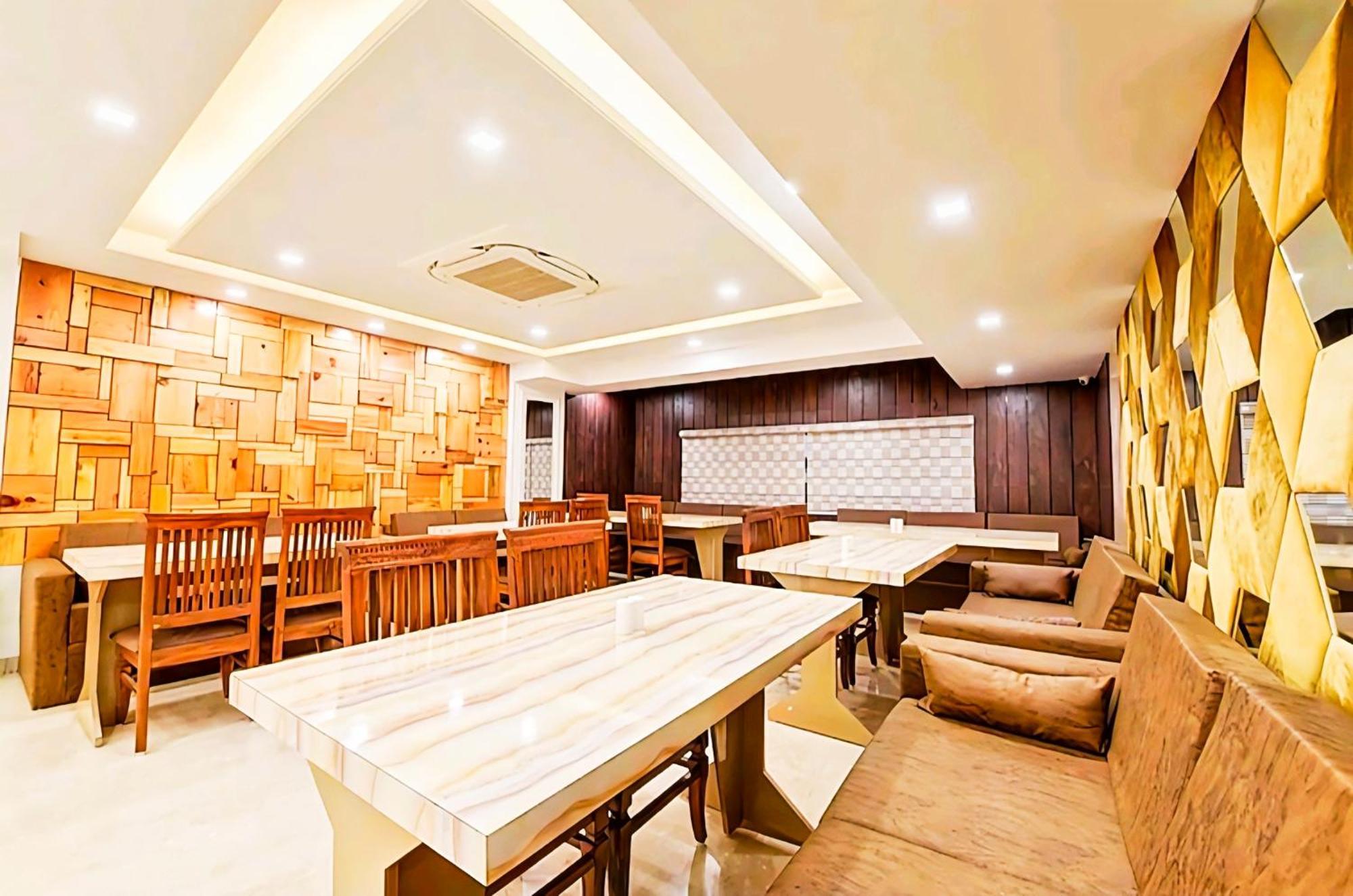 Hotel Shiva International Near By Igi Airport New Delhi Buitenkant foto