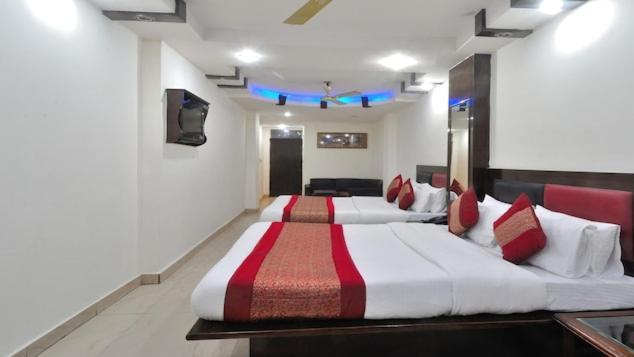 Hotel Shiva International Near By Igi Airport New Delhi Buitenkant foto